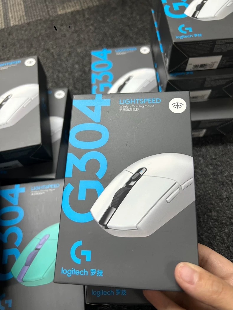 【限时清仓】罗技g304无线游戏办公鼠标｜全新未拆封美版｜包邮  罗技g304无线游戏办公鼠标，全新未拆封未使用，无驱动即插即用，小巧便携，续航持久，按键清脆